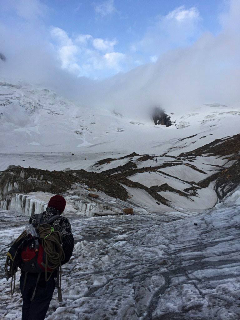 Vineet leading the expedition[Three passes trek : Audens-Mayali-Patangini Dhar]