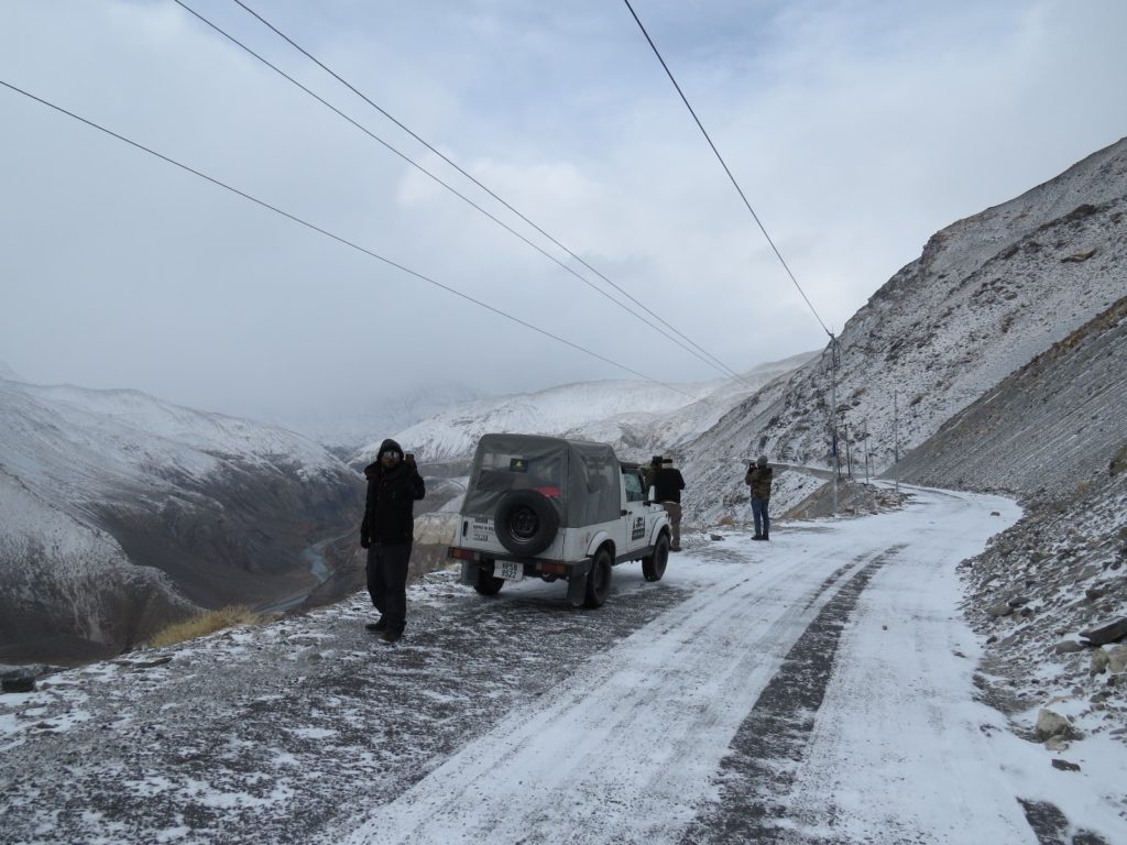 Halting for savoring the snowscape | Spiti snow leopard trail