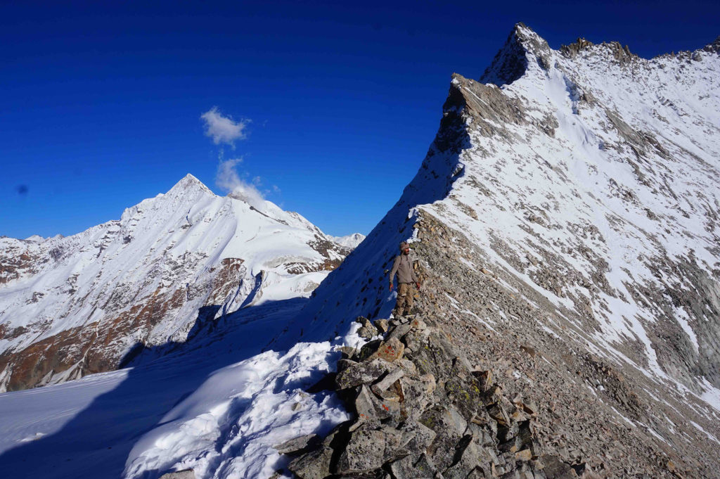 Summit of the Lamkhaga pass(5280m)