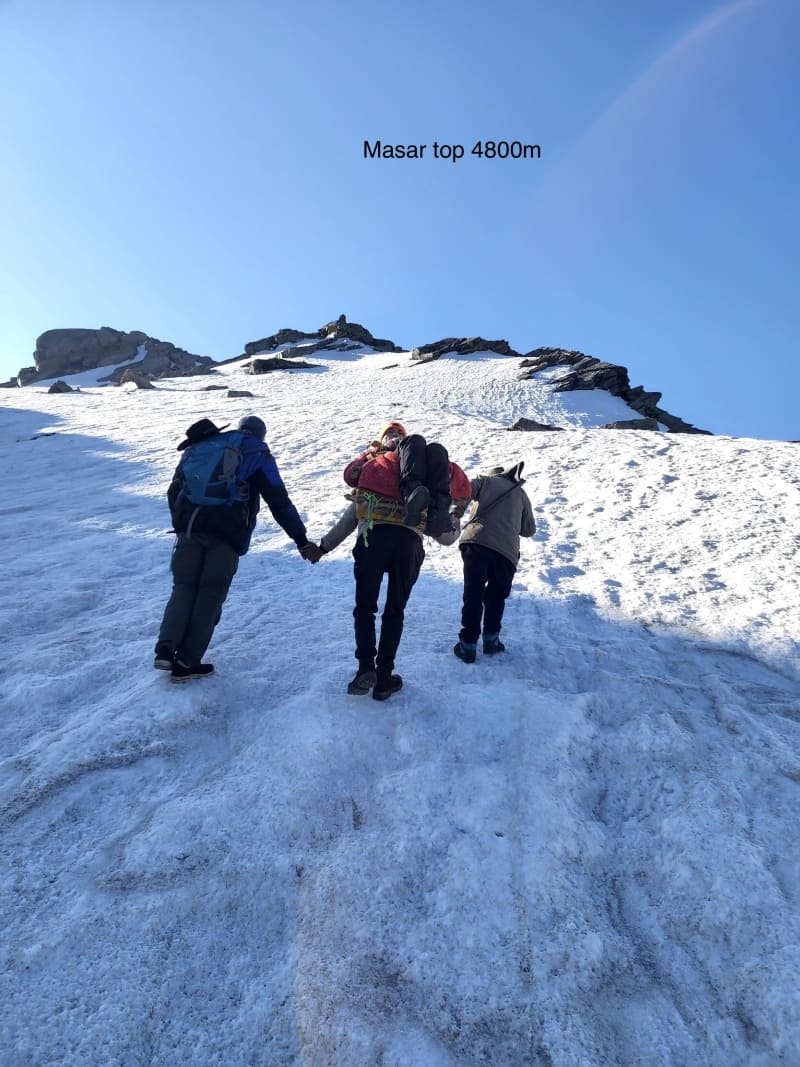 Climbing towards Masar Tal summit